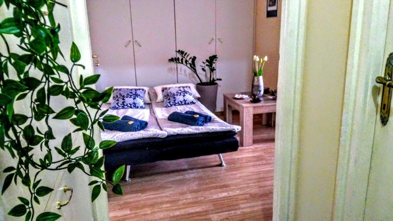 Westend Apartment Budapest Esterno foto