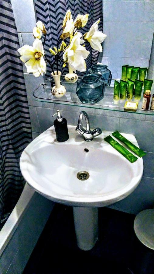 Westend Apartment Budapest Esterno foto